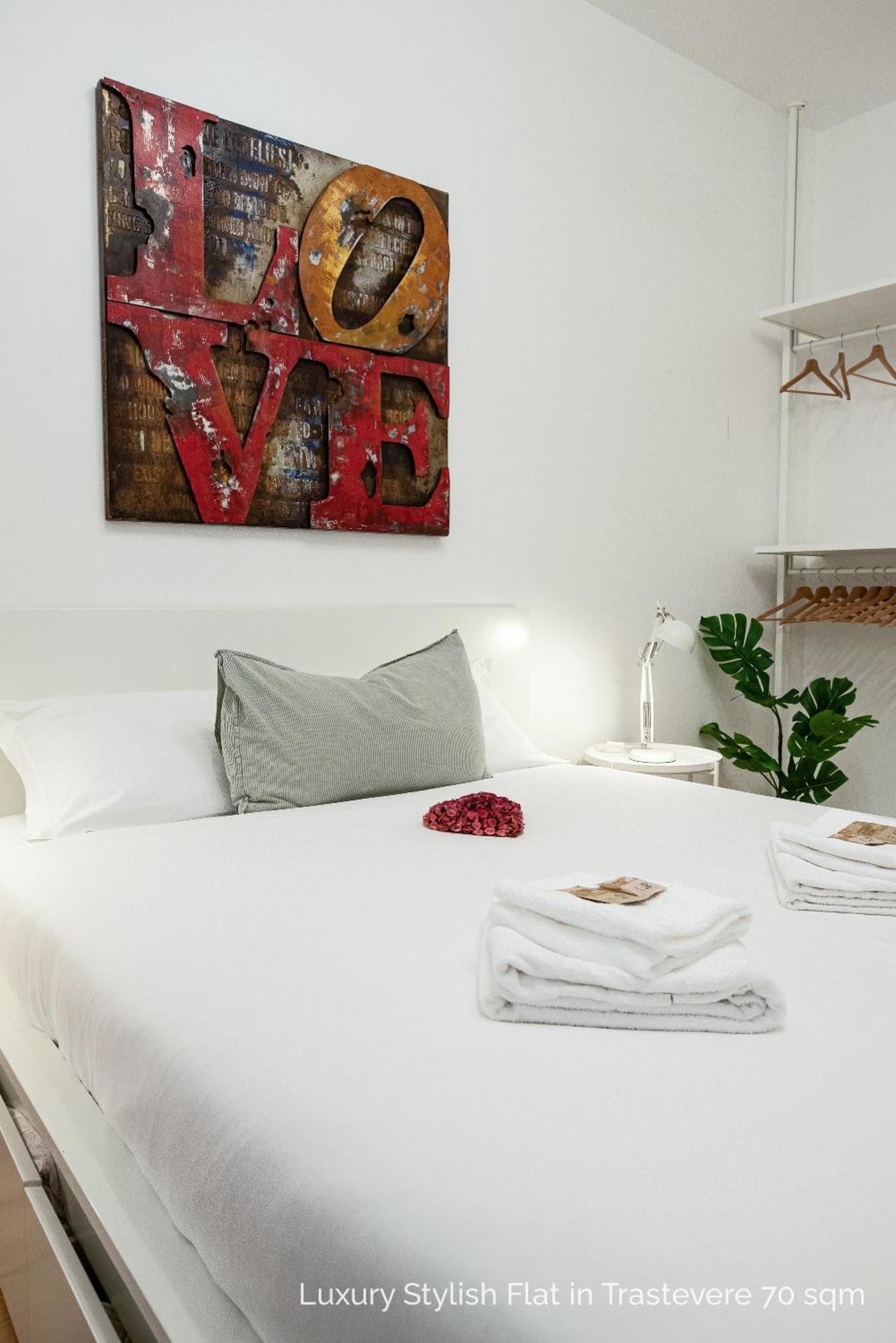 La Dolce Vita - Luxury Stylish Flats In Trastevere 70-90Sqm Rome Exterior photo